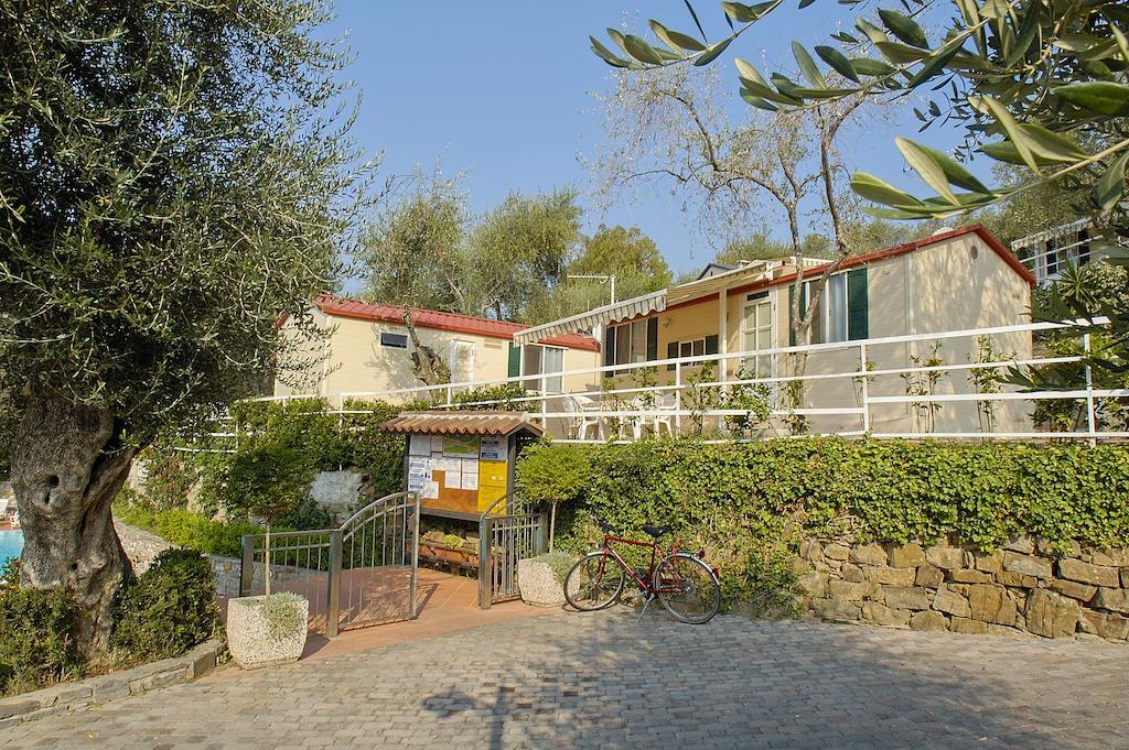 דיאנו מרינה Camping Edy חדר תמונה